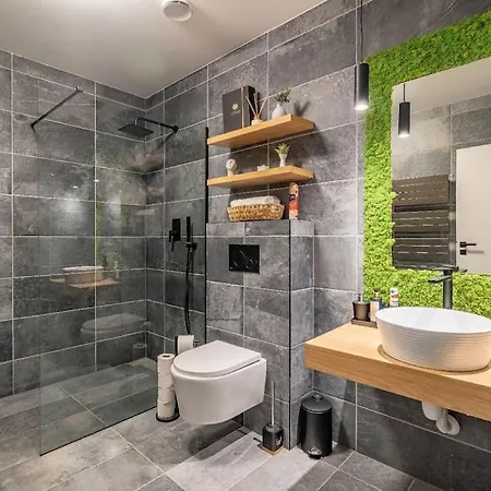 Wellnessvrbice Casa vacanze *