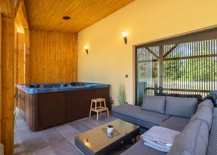 Wellnessvrbice Dom wakacyjny Bohumín